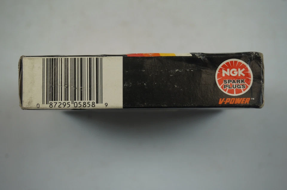 NGK V POWER XR4 NÚMERO DE STOCK 5858 BUJÍAS NUEVAS Foto 3 de 4
