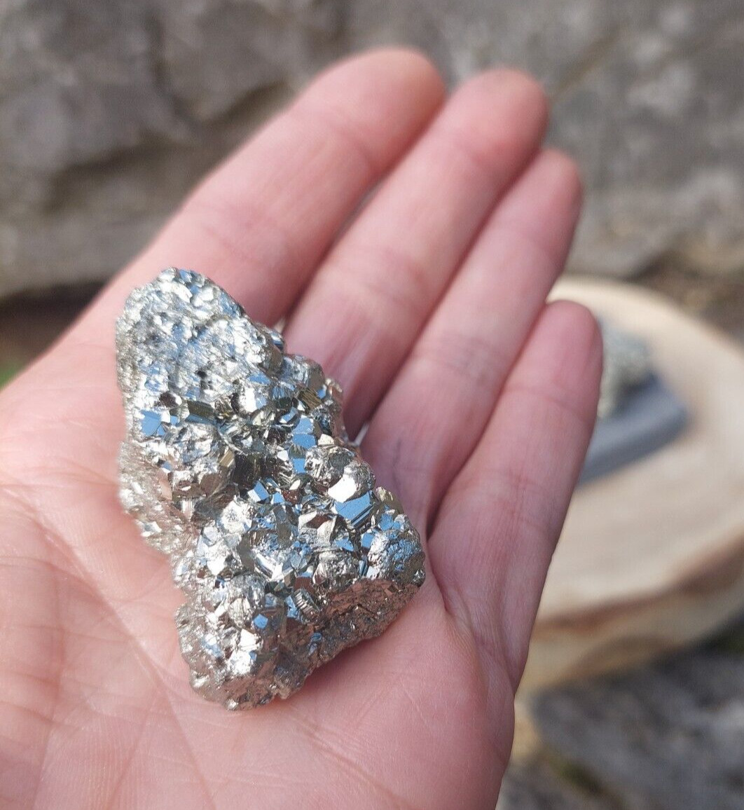 Pyrit Kristall-Natürlicher Edelstein