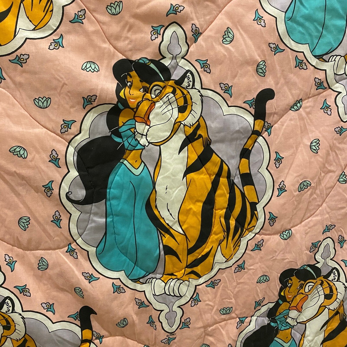 Vintage 90s Disney's Aladdin Princess Jasmine Reversible Vintage 90s Disney's Aladdin Princess Jasmine Reversible