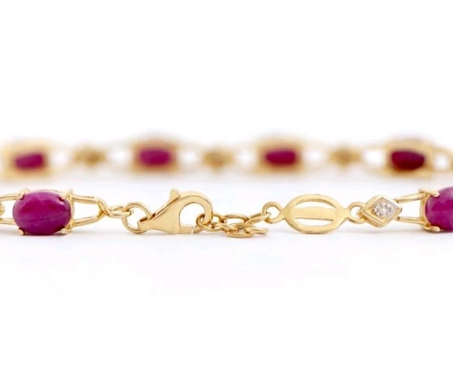 Brazalete Des enchapado en Oro Amarillo 18K Plata de Ley Diamante y Rubí 7,75 Pulgadas Foto 2 de 2