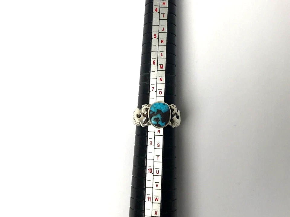 Turquoise Ring with Dragon Shoulders Vintage Silver Turquoise Ring - Size P 1/2 - Image 2 of 4