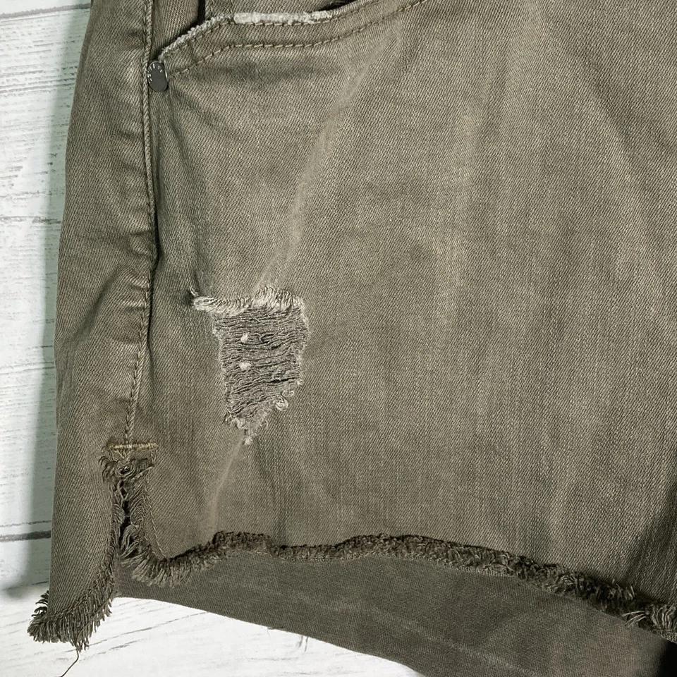 Pantalones cortos de jean Level 99 verde oliva recortados para mujer talla 28 Foto 3 de 4