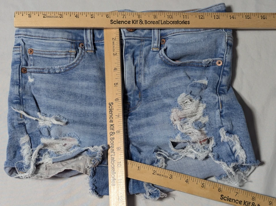 AMERICAN EAGLE NE(X)TLEVEL STRETCH HI RISE SHORTIE Women 6 Distressed Paisley - Image 3 of 4