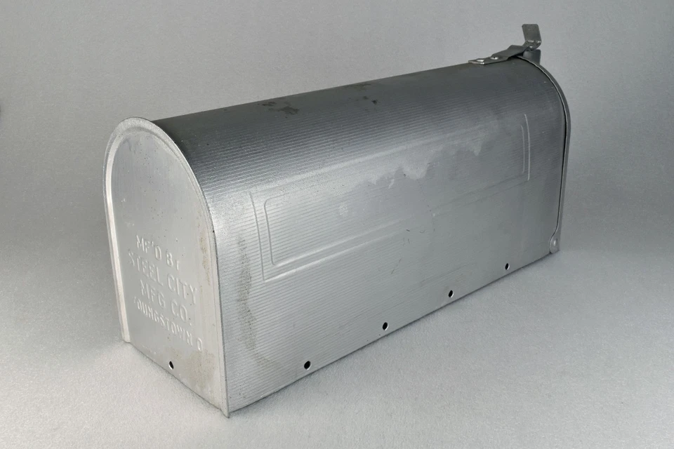 Buzón rural plateado galvanizado vintage Steel City Mfg Co EE. UU. Youngstown Ohio EE. UU. Foto 4 de 4