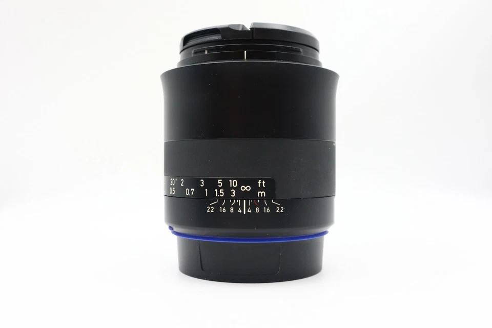 Zeiss Milvus 35mm f/1.4 Lens for Canon EF Mount - Image 2 of 4