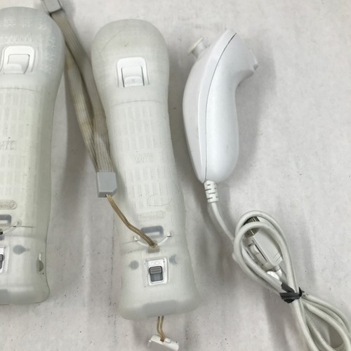 2 mandos a distancia OEM Nintendo Wii con controlador Motion Plus - blanco RVL-036 con Nunchuck - Imagen 5 de 8