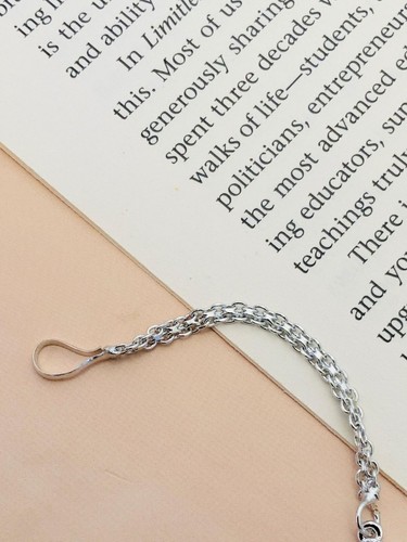 Silver Plated American Diamond MaangTikka - Picture 5 of 7