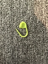 Pack Of 10 Light Green Stitch Markers (safety Pin Type)