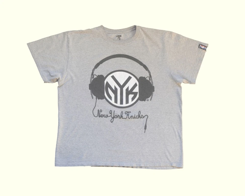 NBA KNICKS NEW YORK BASKETBALL UNK VTG Y2K GRAY HEADPHONES T SHIRT MENs SZ XL - Image 2 of 4