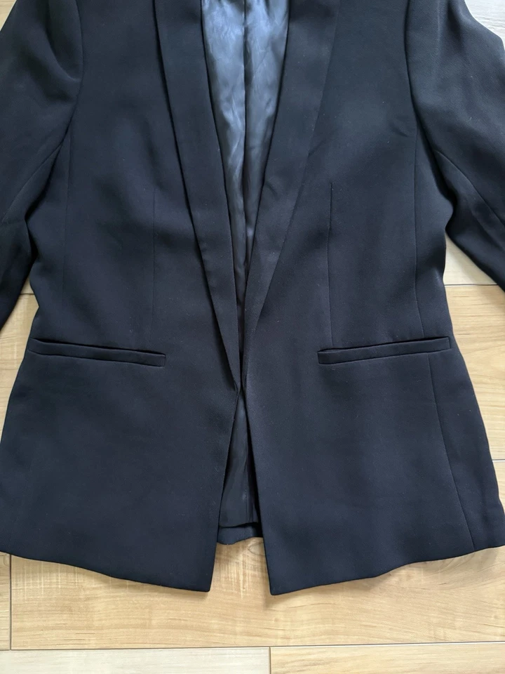 Blazer feminino preto H&M tamanho 8 - Imagem 4 de 4