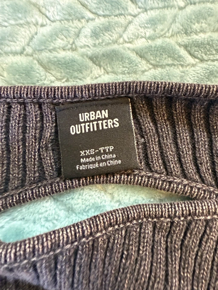 Vestido acanalado Urban Outfitters BDG Jeans ceñido al cuerpo espalda abierta gris para mujer talla XXS Foto 3 de 3