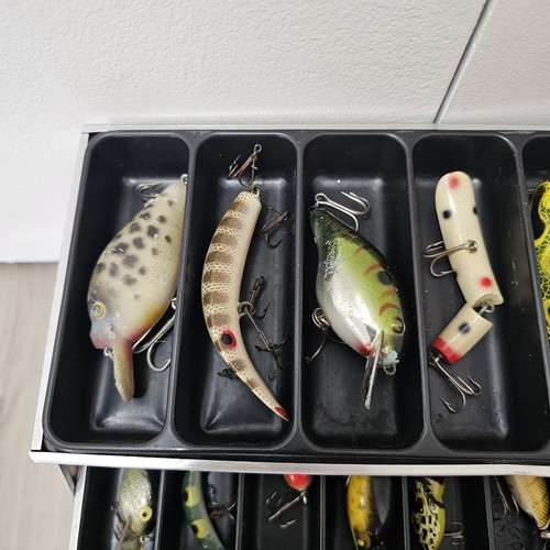 Vintage UMCO 173A Tackle Box, Loaded With Fishing Lures - VTG LOT Some Wood Lure - Photo 2/24
