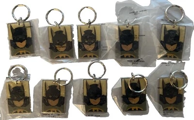 10 Batman Keychains - Image 1 of 2