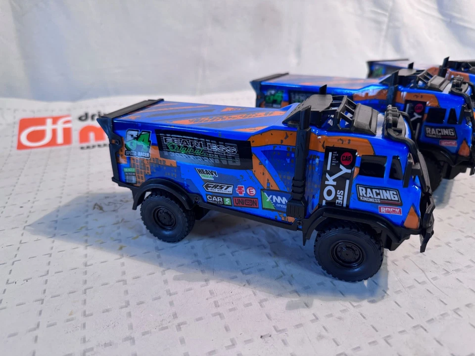 Mountain Truck Rally Van 1:18 RTR No. 3139 DF Models für Bastler ungeprüft 5 Stk - Bild 4 von 4
