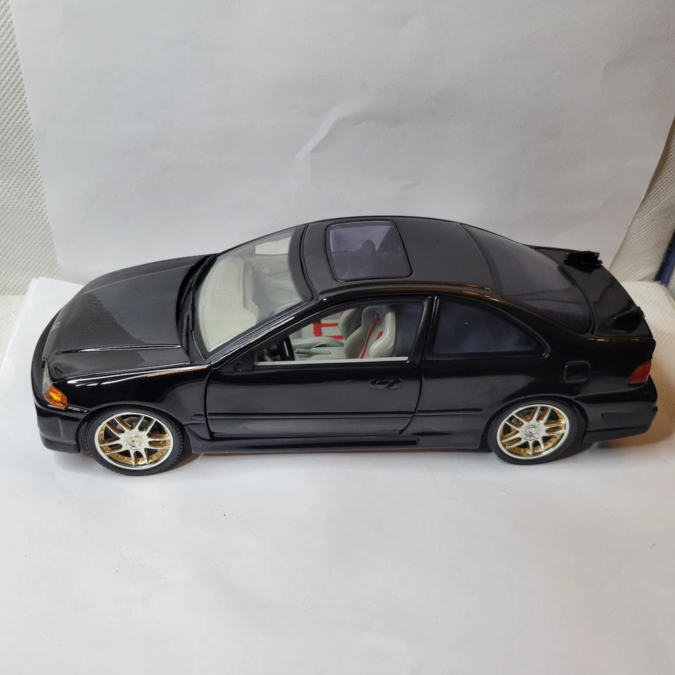 1995 Honda Civic 1:18 Die Cast The Fast and The Furious. *Damaged - Image 2 of 4
