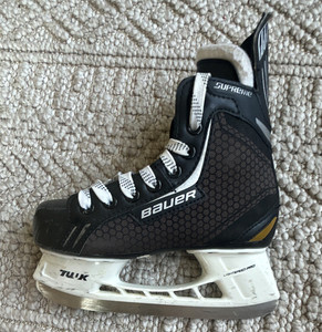 Bauer Supreme Youth Ice Hockey Skates US 2 Black/White Lace-Up