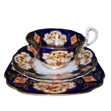 Vintage Royal Albert Crown China Heirloom Trio Tea Cup Saucer Square Plate