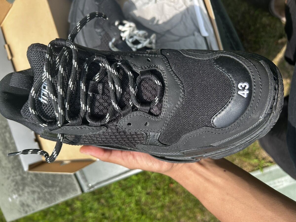 Size 10 - Balenciaga Triple S Sneaker 2020 Black for sale Size 10 - Balenciaga Triple S Sneaker 2020 Black for sale