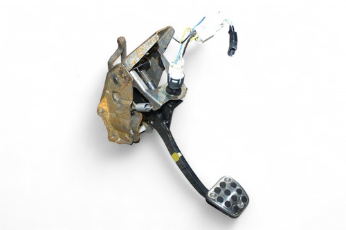 07-11 Honda Civic Type R CTR FN2 OEM Brake Pedal Assembly #2 JDM K20A - Picture 1 of 7