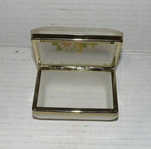 Vtg Glass Jewelry Box Floral Pattern painted on top - Picture 8 of 8