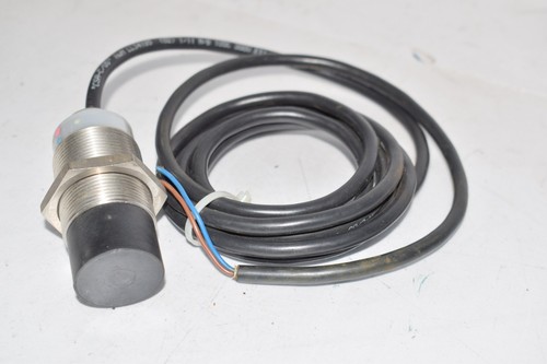 NEW EATON E59-M30C129C02-A1 Inductive Tubular SmartSense Sensor 250mA, 20-132 VA - Picture 2 of 4