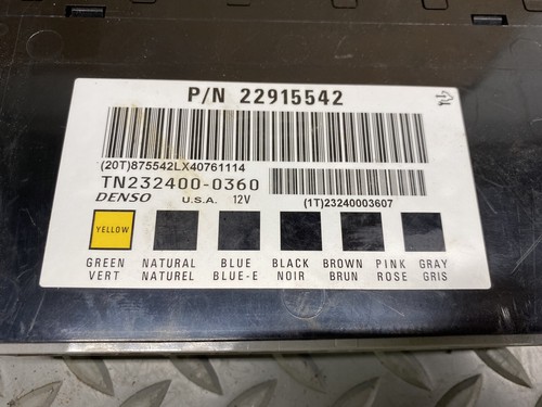 GM Chassis Body Control Module BCM 22915542 Enclave Acadia Traverse - Picture 4 of 5