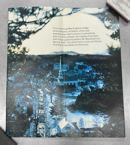 Folleto de esquí STOWE 1975-76 mapa de senderos VERMONT Resort recuerdo artista: RC SWANSON - Imagen 2 de 8