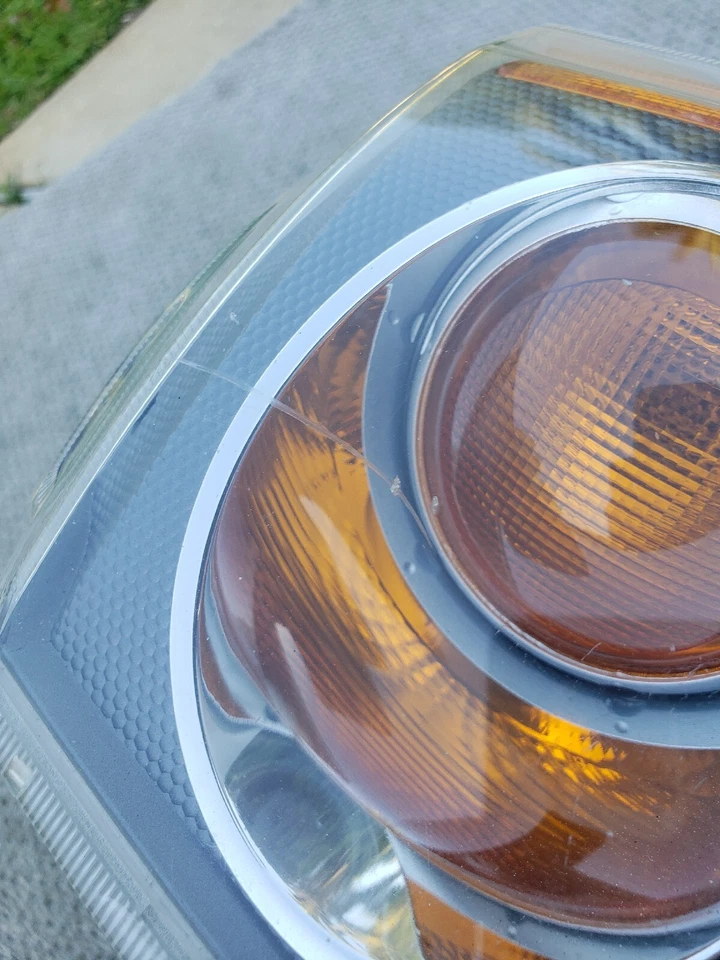 03-05 Land Range Rover Front Left Turn Signal Corner Light Lamp OEM 2003-2005  - Image 4 of 4