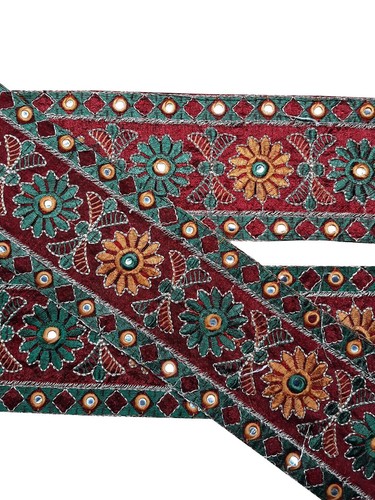 Vintage Saree Border India Decorative Trim Antique Embroidered Ribbon Silk Sari - Picture 6 of 9