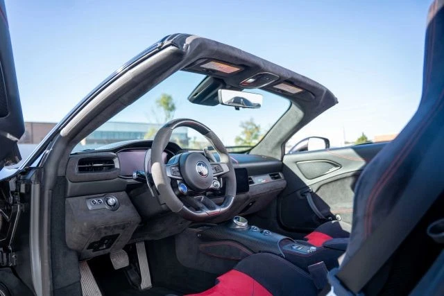 2023 Maserati MC20 Cielo кабриолет 2D - Изображение 2 из 4