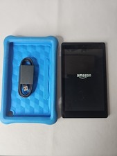 Amazon Fire HD 8 7th Gen SX034QT 32 GB Fire OS WiFi  w/ BLUE CASE BUNDLE