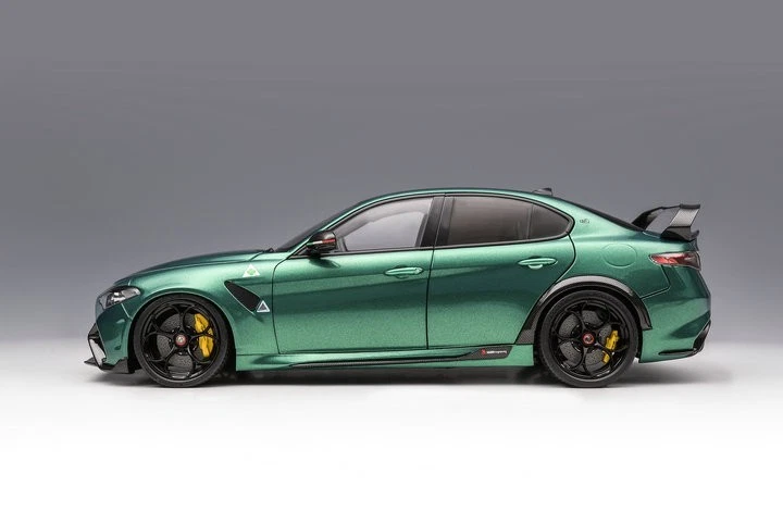 Alfa Romeo Giulia GTAm (Montreal Green) 1/18 Motorhelix M89008 - Photo 4/4