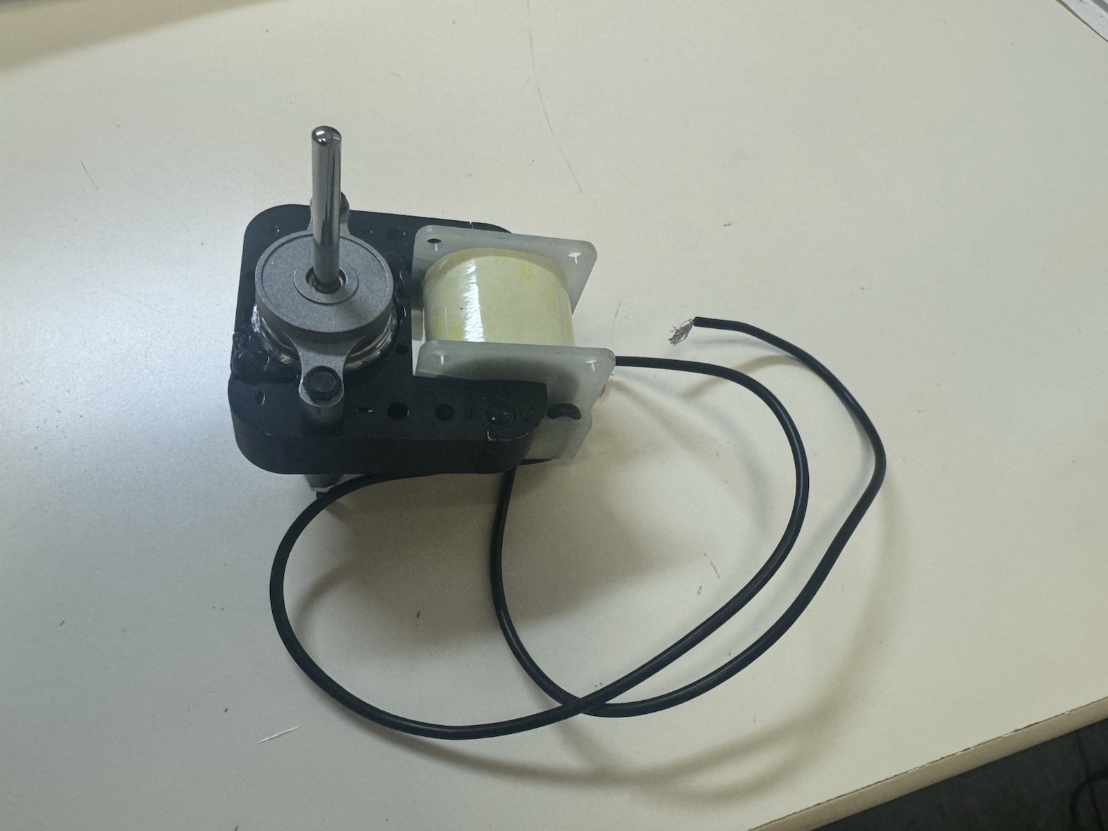 Hobart HP2 And Baxter PW2E Fan Motor Assembly. 01-1000V8-00115