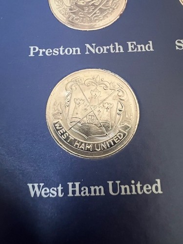 ESSO FA CUP CENTENARY COINS 1972 Choose From Selection varying condition - Picture 24 of 31