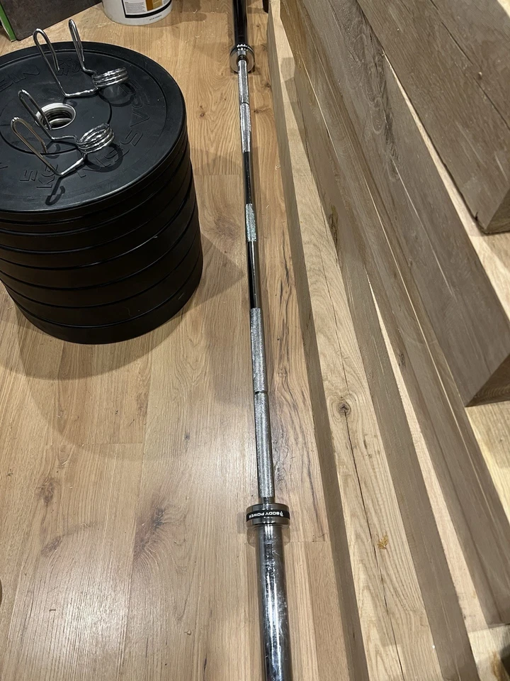 ASSASSIN Olympic Rubber Bumper Weight Plates 100kg & 7’ 20kg 2” Body Power Bar - Image 4 of 4