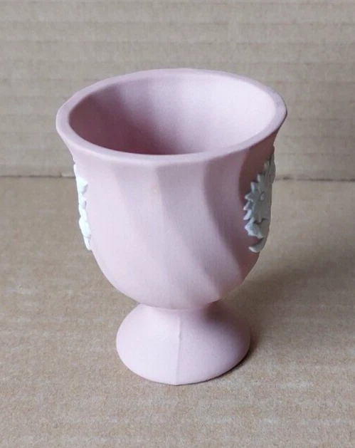Wedgwood PINK Jasper FLORAL TWISTED Egg Cup