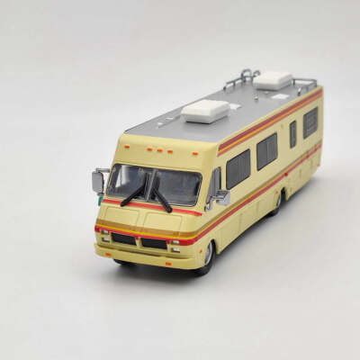 ミニカー 1/64 Breaking Bad 1986 FLEETWOOD BOUNDER Greenlight Breaking Bad 1986 Fleetwood Bounder RV Motorhome