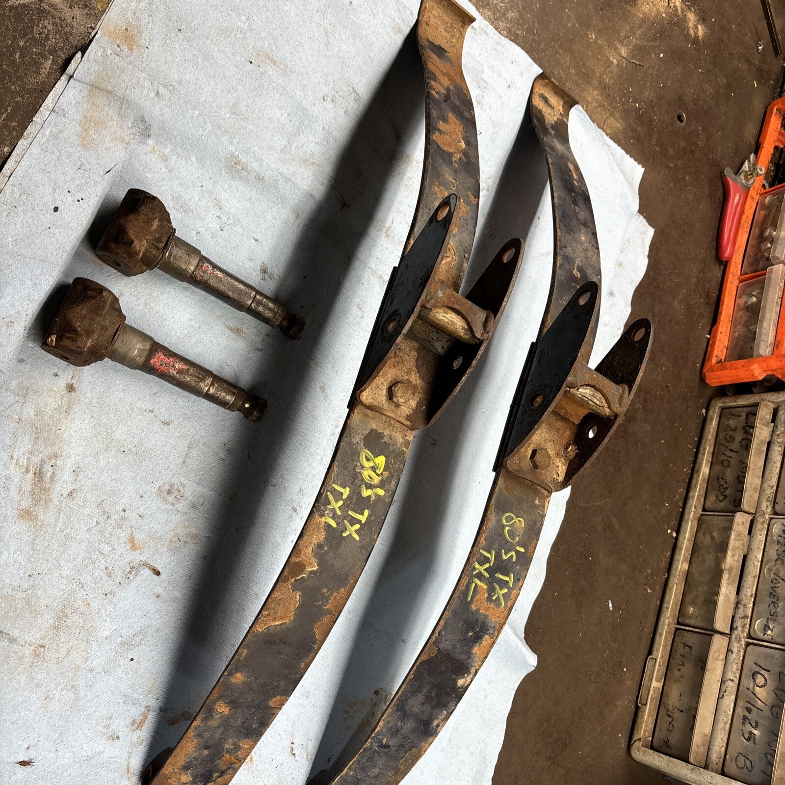 1980’s Vintage Snowmobile Polaris TXL 340 Tx 440 Ski Spindles