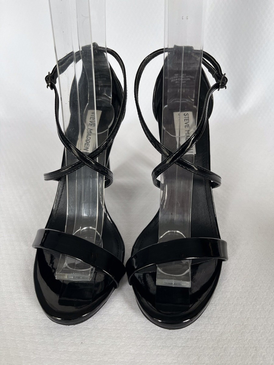 数量限定品☆厚底【STEVE MADDEN】カーフヘア ブーティ Steve Madden Felix Women's Criss Cross Strap Black Patent