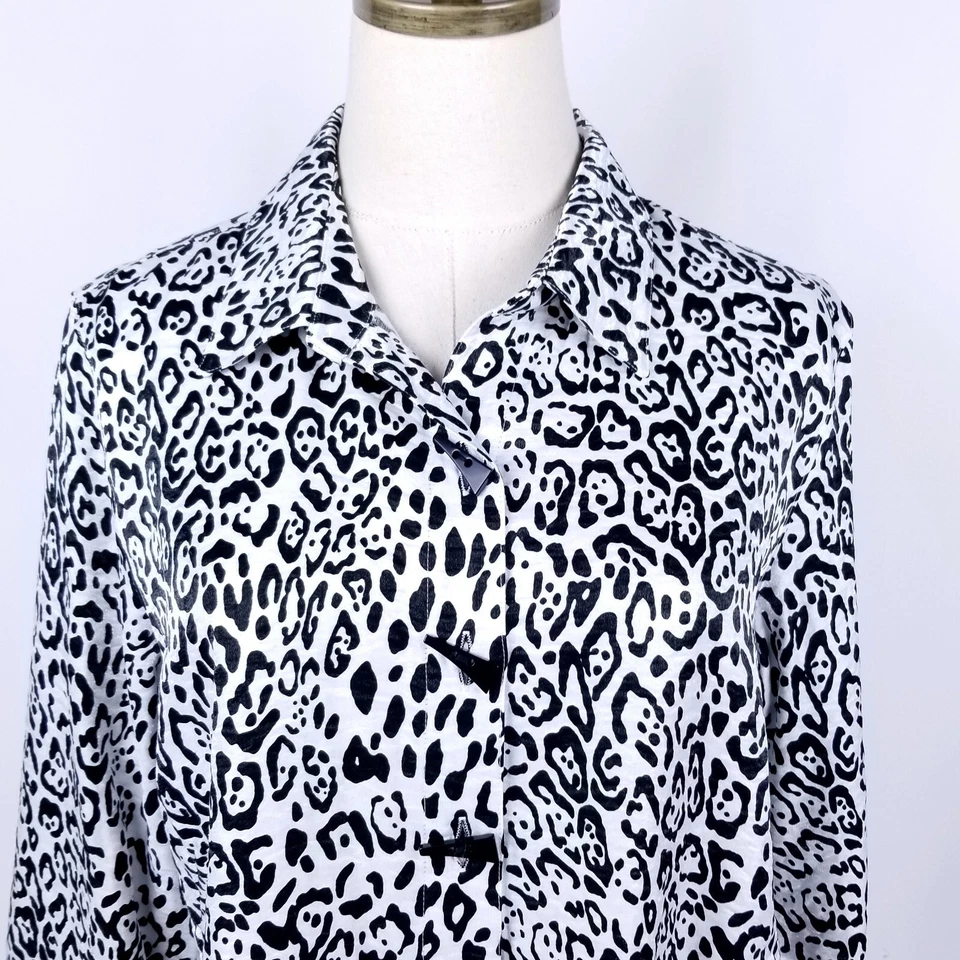Multiples Artsy Animal Print Jacket Size M Black White Shimmer Button Up - Image 4 of 4