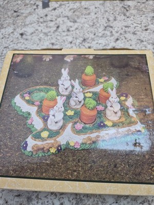 Vintage Easter Tic Tac Toe Game Figurines Rabbits Carrots Chicks Eggs Holiday