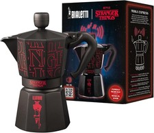 Bialetti Moka Express Stranger Things 6 Tazze, Pomolo Musicale con ricarica USB