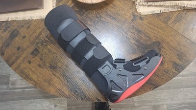 Xcel Trax Orthopedic Walking Boot Size Small **USED**
