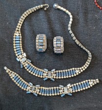 Vintage Estate Costume Jewelry Lot 200 + Pieces Necklace, Bracelet, Earring, Pin