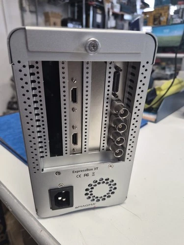 Magma Expressbox 3T with Decklink 4k extreme + HDMI breakout