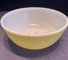Pyrex #404 Yellow Nesting Mixing Bowl 4 Qt Vintage Primary Color
