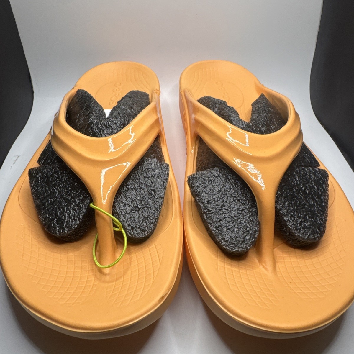 OOFOS Womens Oolala Sandal Glow Size