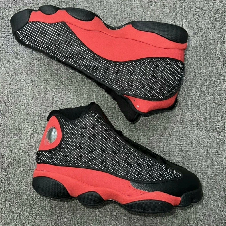 Nike Air Jordan 13 Retro 'Bred' 2017 414571-004 Zapatos para hombre Foto 2 de 4