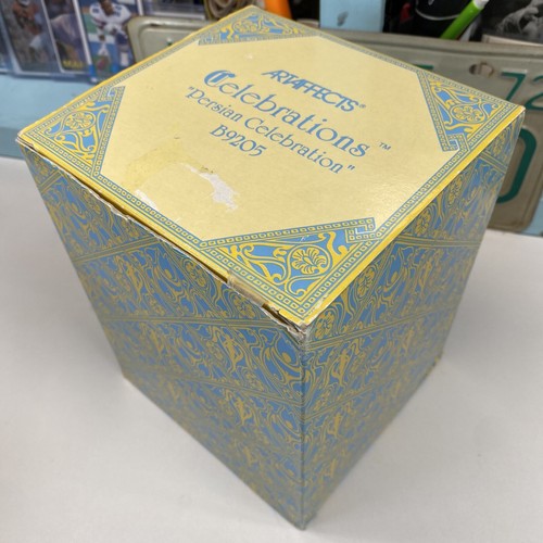 Artaffects 1994 Celebrations “Persian Celebration” B9205 Figire w/ Box - Picture 10 of 11