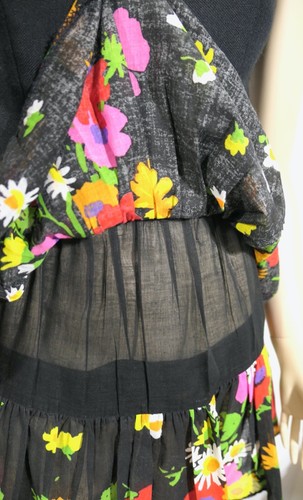 Mini vestido vintage años 60 Beeman Street Mod Go Go Twist en niveles Flower Power S/XS - Imagen 3 de 6